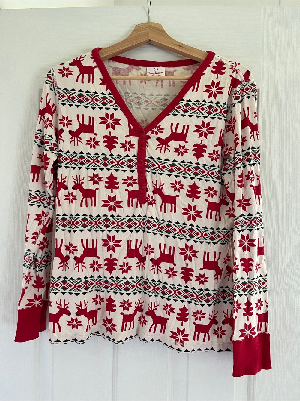 Hanna Andersson Red and Cream Holiday Reindeer V-Neck PJ Top